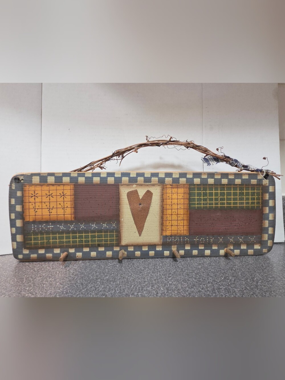 Vintage Primitive Folk Art Wall Peg Rack Wooden Patchwork Heart Grapevine Hanger